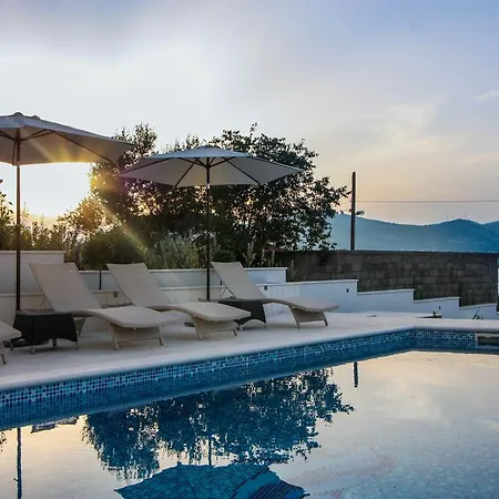 Villa Leona
